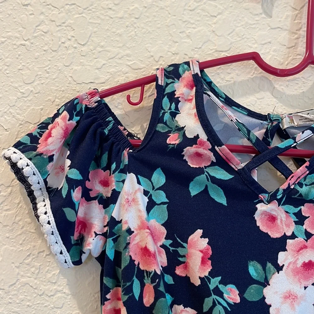 Romper - Picture 2 of 4